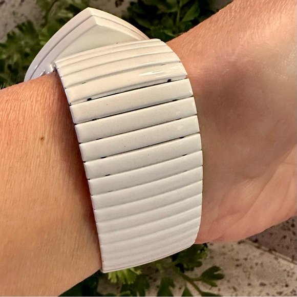 Betsy Johnson white heart shape watch - Picture 3 of 5